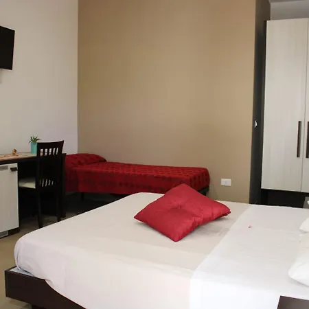 Emanuela Oda ve Kahvaltı Porto Cesareo