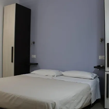 Emanuela Oda ve Kahvaltı Porto Cesareo