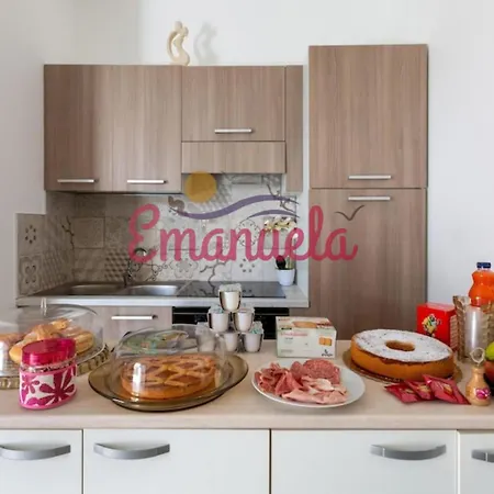 Emanuela Oda ve Kahvaltı