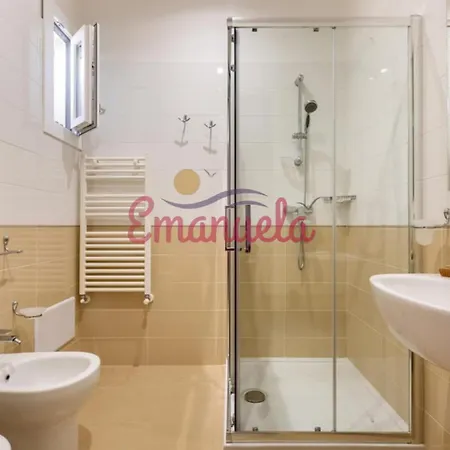 Oda ve Kahvaltı Emanuela 4*